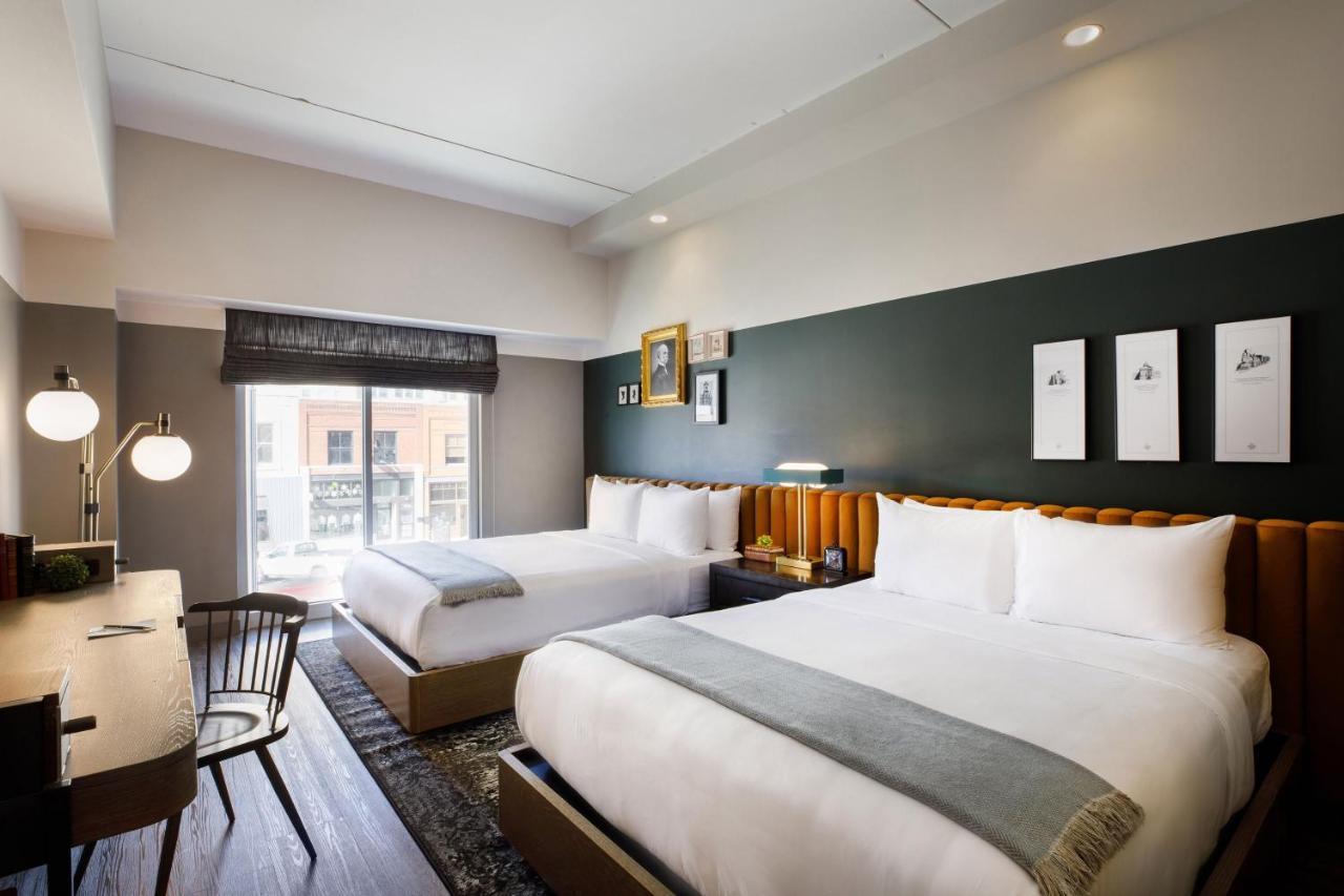 Deluxe Queen Room with Two Queen Beds