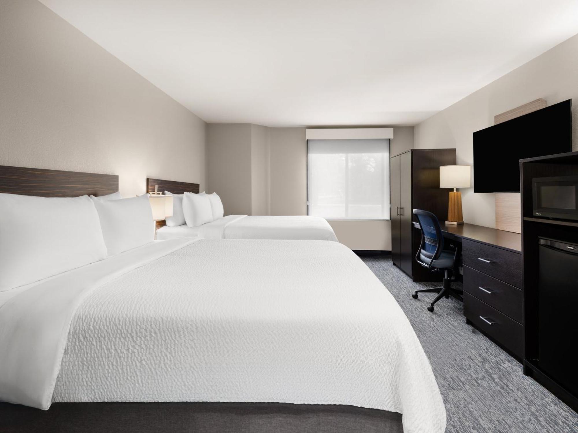 Standard Room with Two Queen Beds,1675806084:JPEG